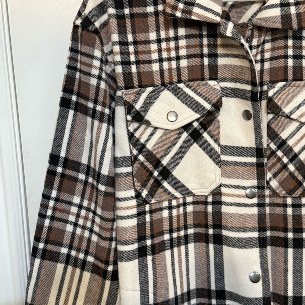 NWOT Women's Oversized Plaid Jacket